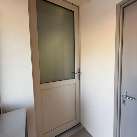 Апартаменты Chez Eugene, Neuf
